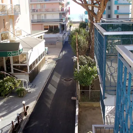 Soyus 10 Apartment *